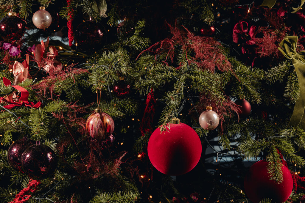 Christmas-decorations12-low-res